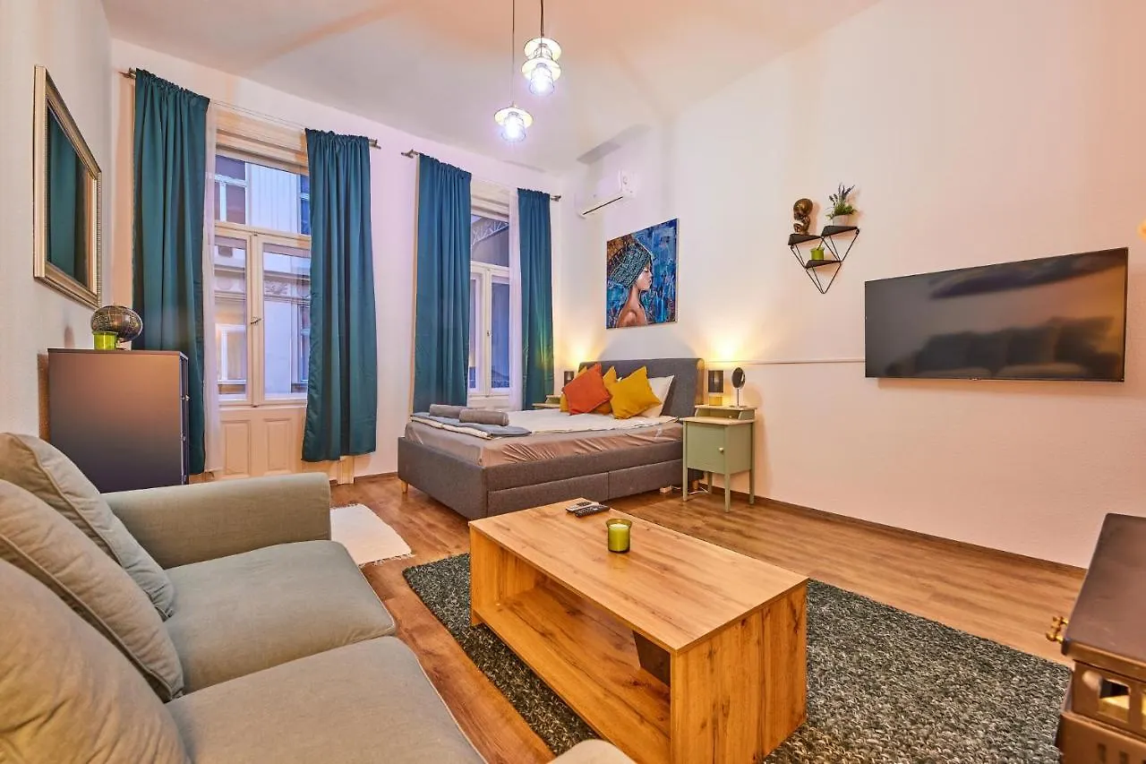 Uhu'S Golden Soho Residence 布达佩斯 公寓
